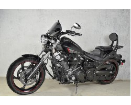 Motorcycle windshield YAMAHA XV 1900 Raider