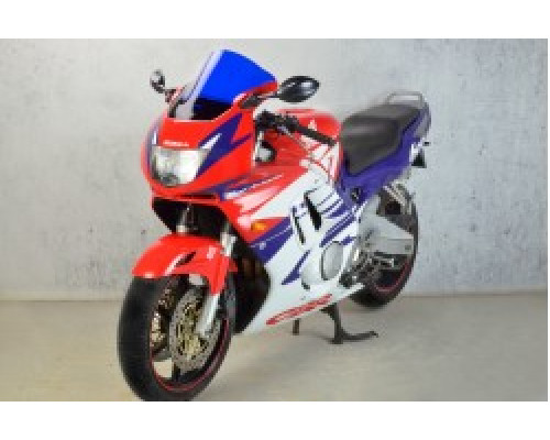 Motorcycle windshield HONDA CBR 600 RACING Motorcycle windshield HONDA CBR 600 RACING